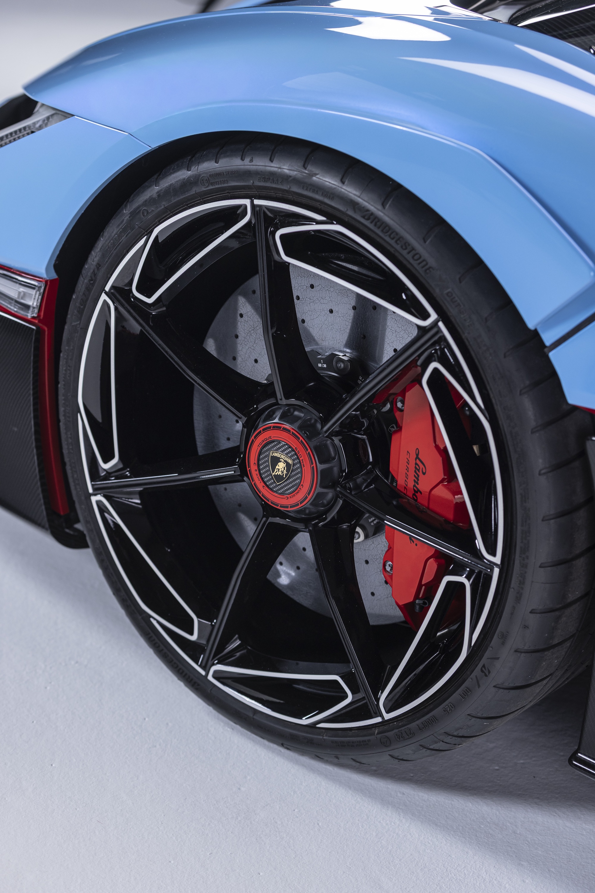 普利司通成為全新 Lamborghini Fenomeno Roadster 獨家輪胎夥伴。（圖／普利司通輪胎提供）